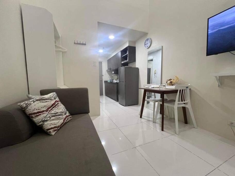 Cozy High Ceiling Studio @ Ortigas Near Podium, Megamall Apartment Manila Luaran gambar